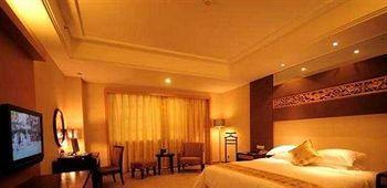 Junyuan Huatian Hotel - Huaihua Fenghuang Extérieur photo