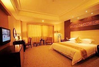 Junyuan Huatian Hotel - Huaihua Fenghuang Extérieur photo